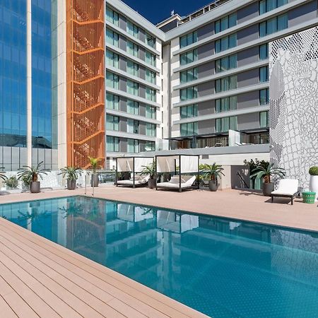 Barcelo Imagine Hotel Madrid Exterior photo The hotel's rooftop pool