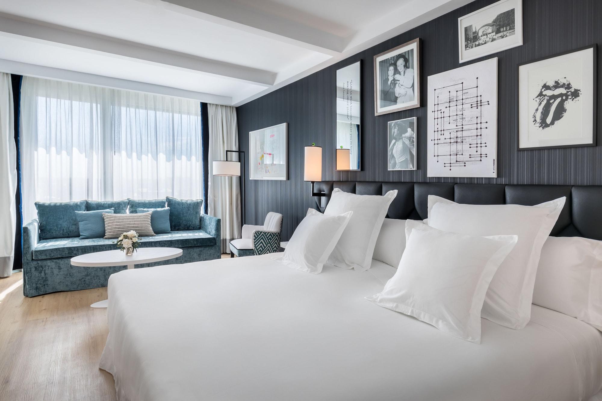 Barcelo Imagine Hotel Madrid Exterior photo Deluxe Suite