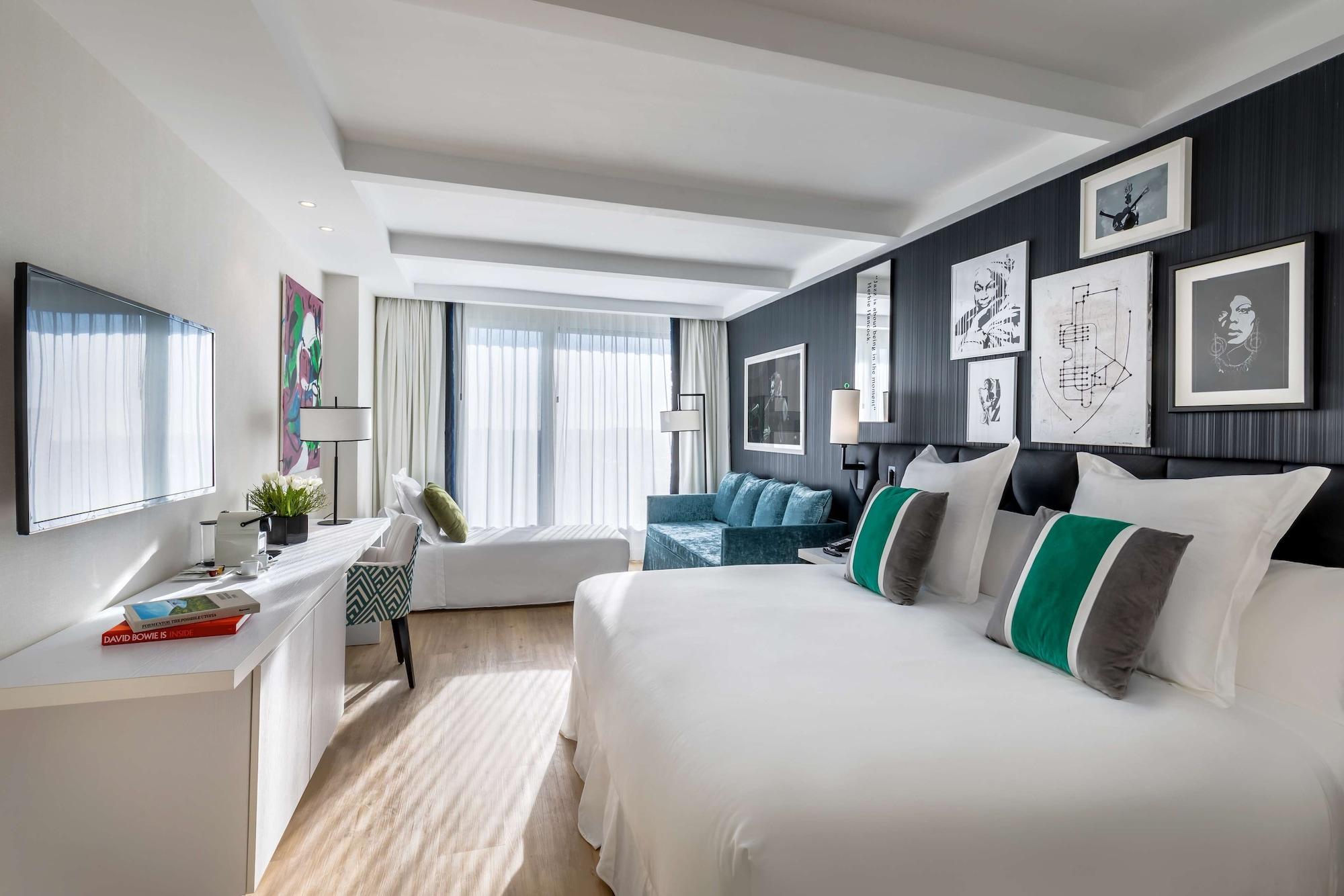 Barcelo Imagine Hotel Madrid Exterior photo Deluxe Room