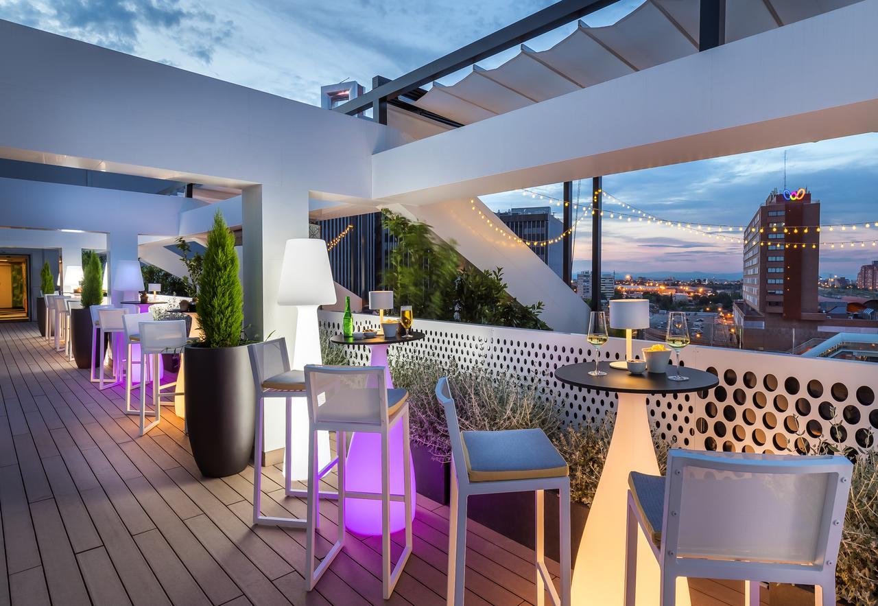 Barcelo Imagine Hotel Madrid Exterior photo Skyline Bar