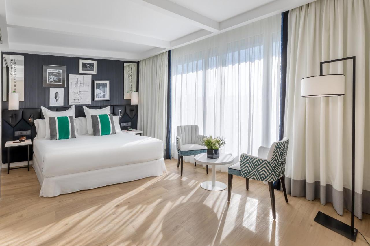 Barcelo Imagine Hotel Madrid Exterior photo Deluxe Room